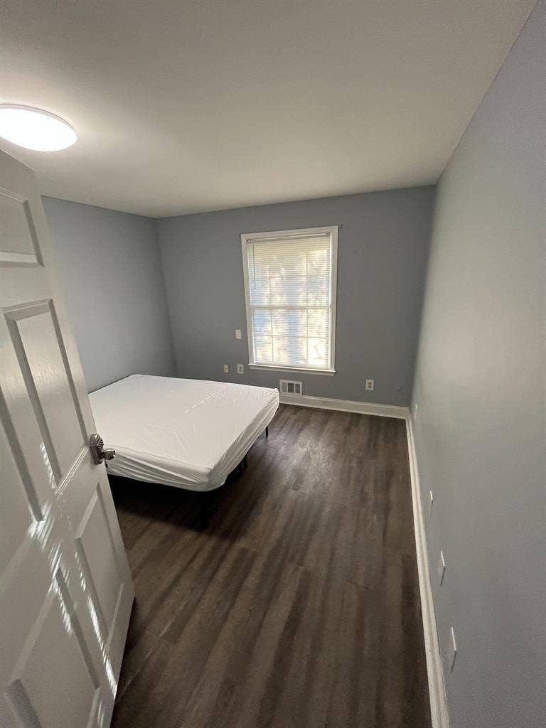 12 BR in Decatur