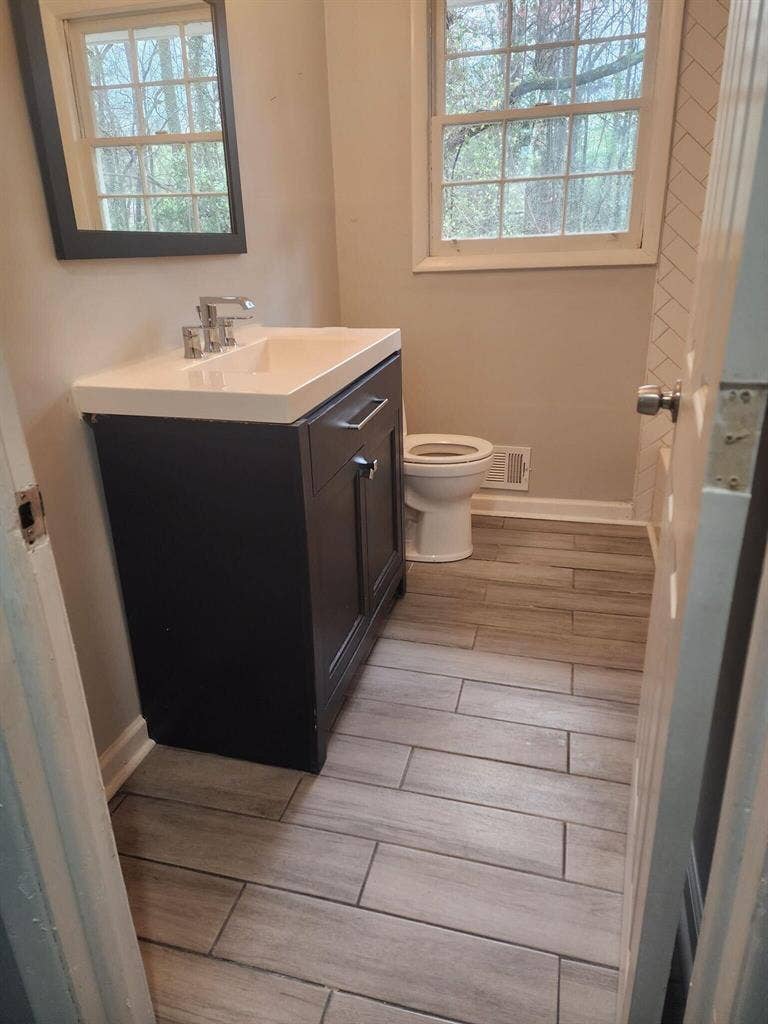 12 BR in Decatur