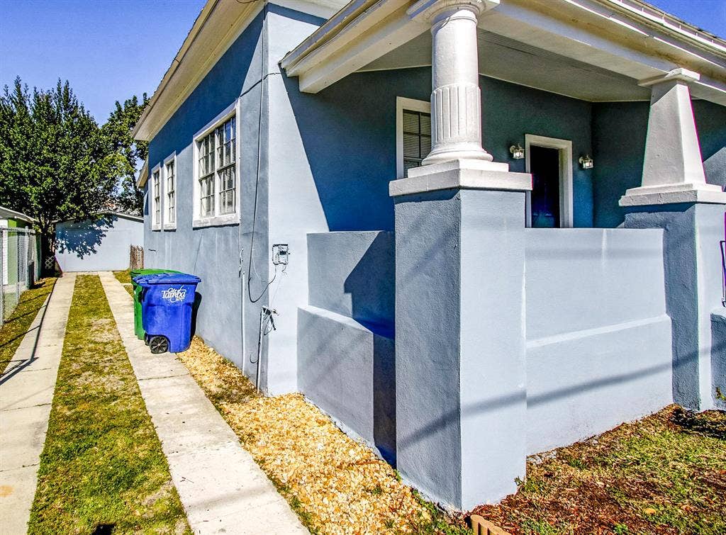 3 BR in Tampa