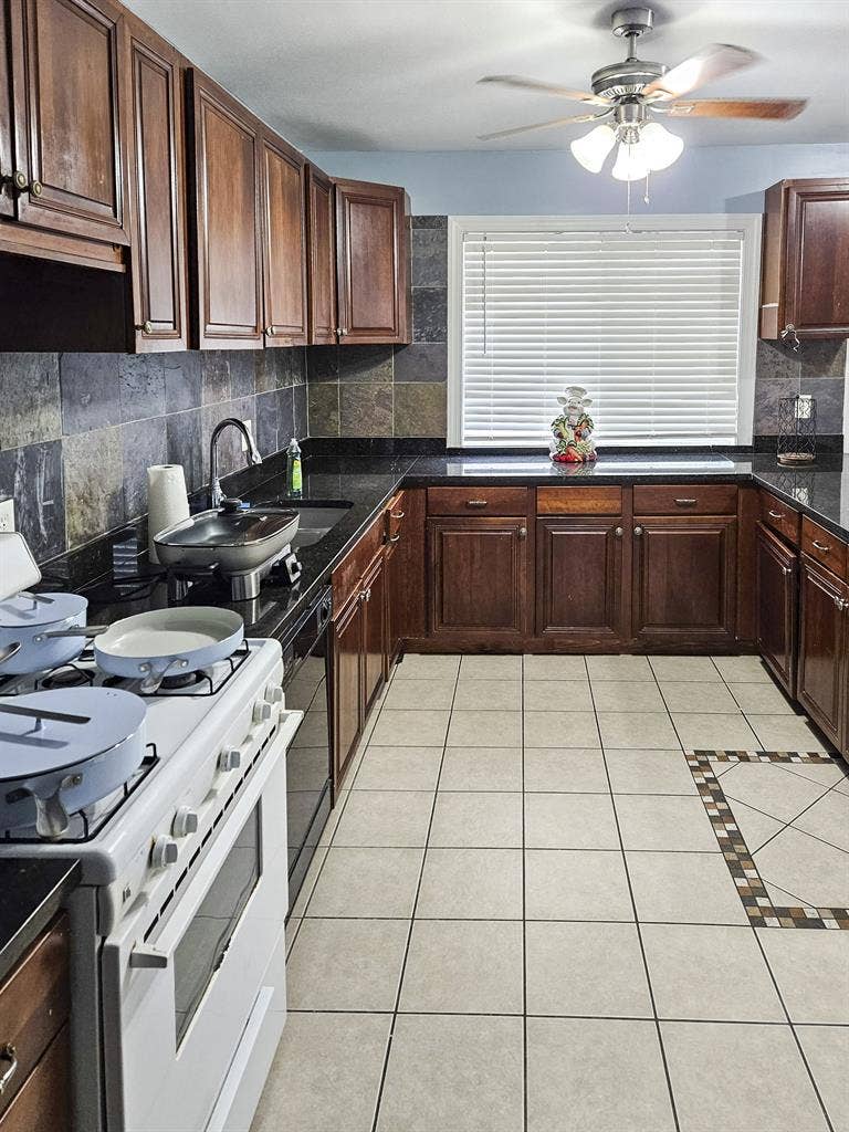4 BR in Washington