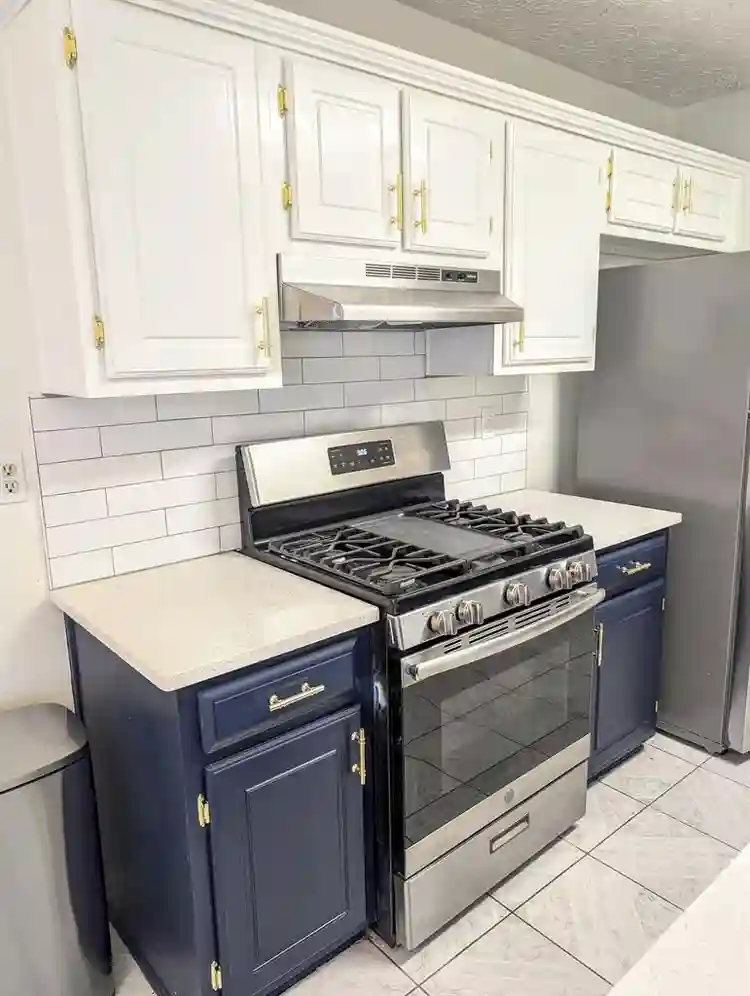 9 BR in Riverdale