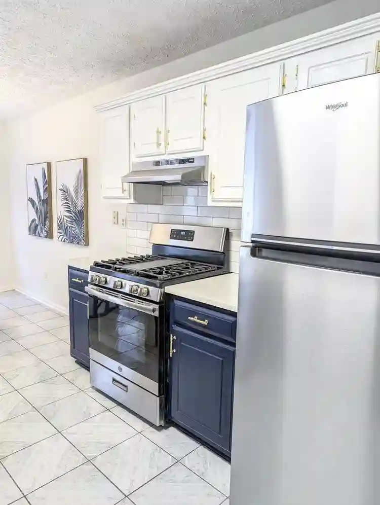 9 BR in Riverdale