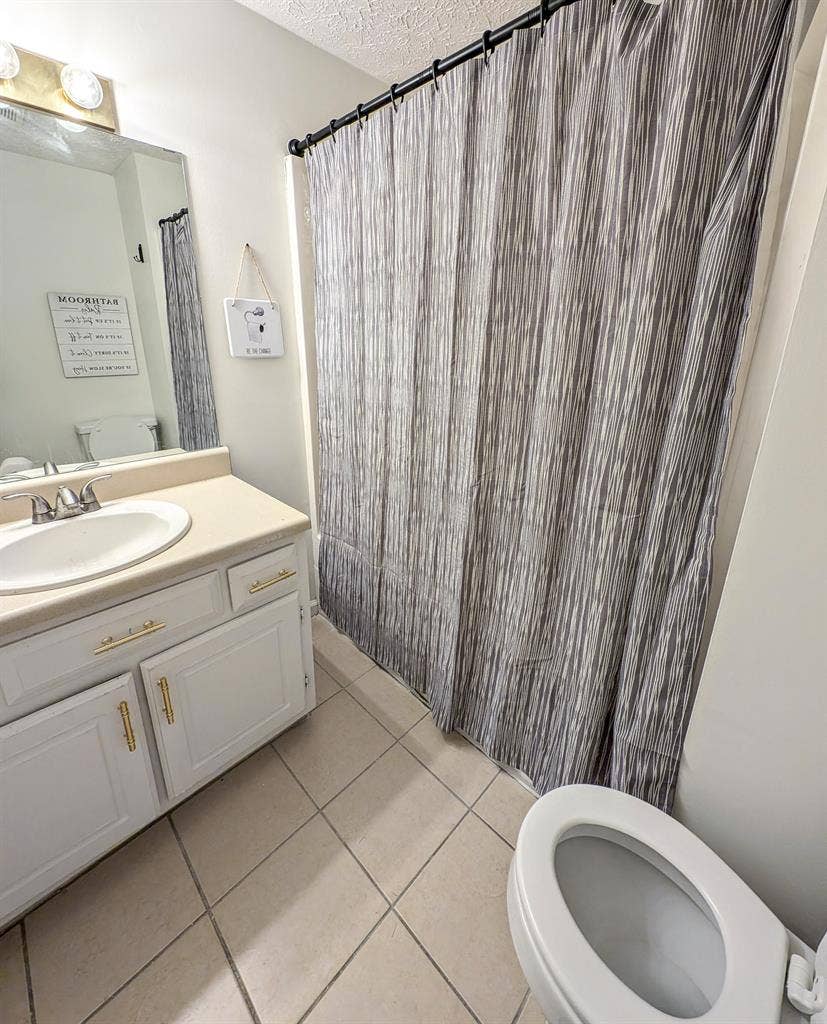 9 BR in Riverdale