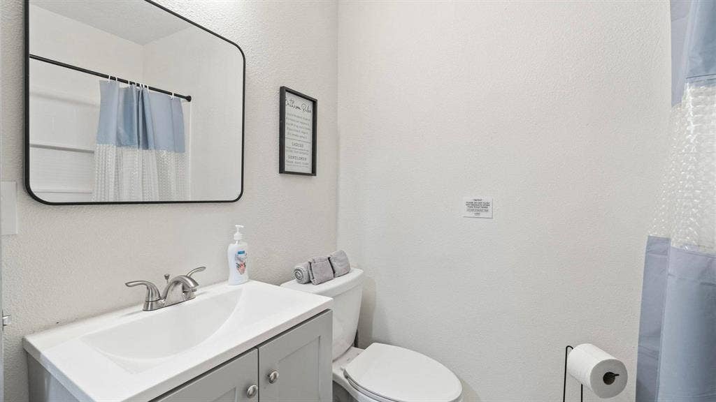 6 BR in Jacksonville