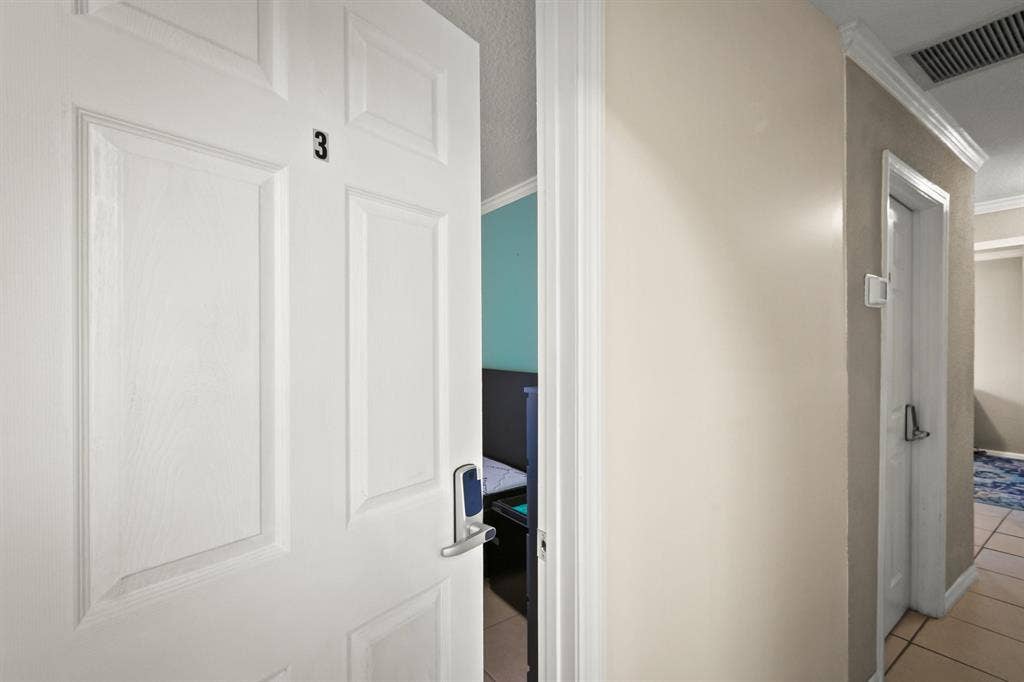 7 BR in Jacksonville