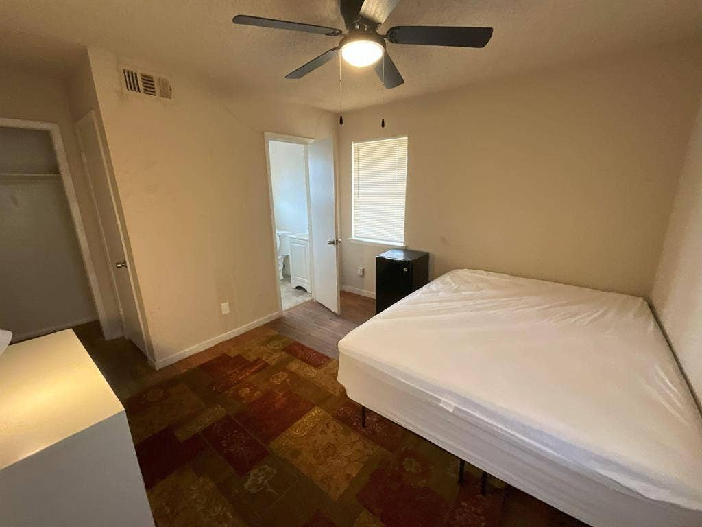 5 BR in Dallas