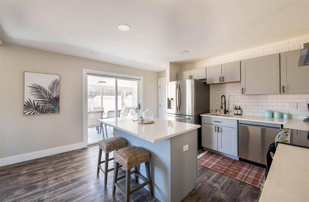 3 BR in Westminster