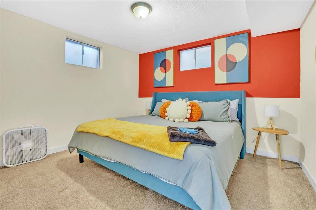 4 BR in Denver