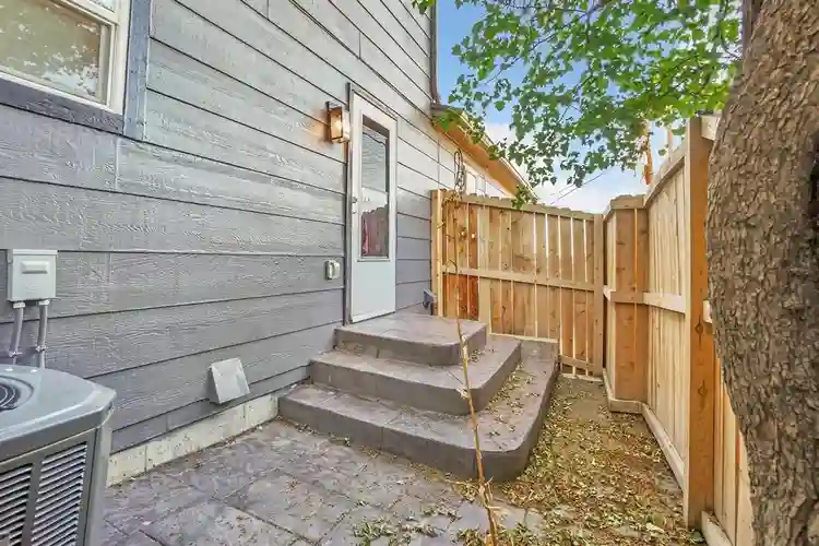 4 BR in Denver