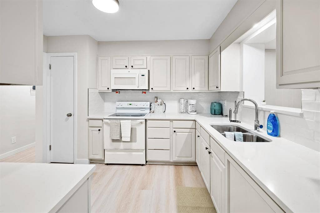 6 BR in Jacksonville