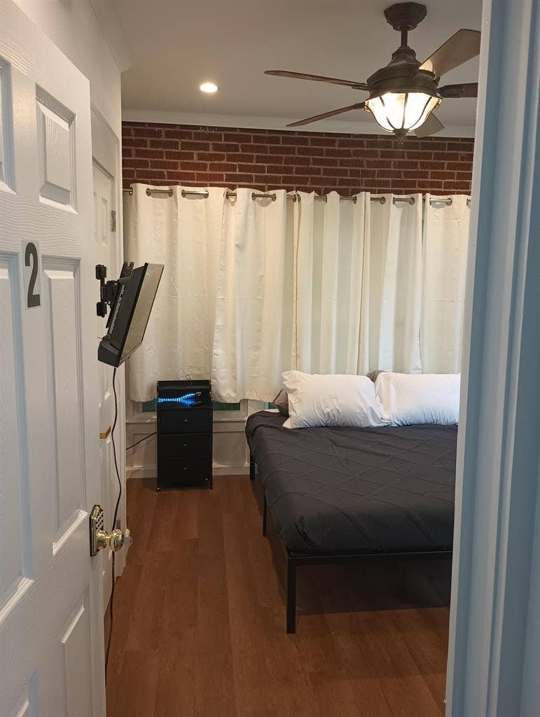 4 BR in Atlanta