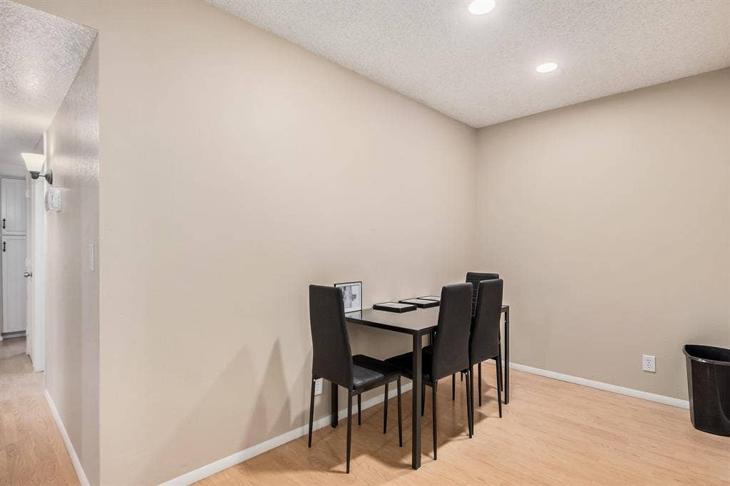 8 BR in Mesa