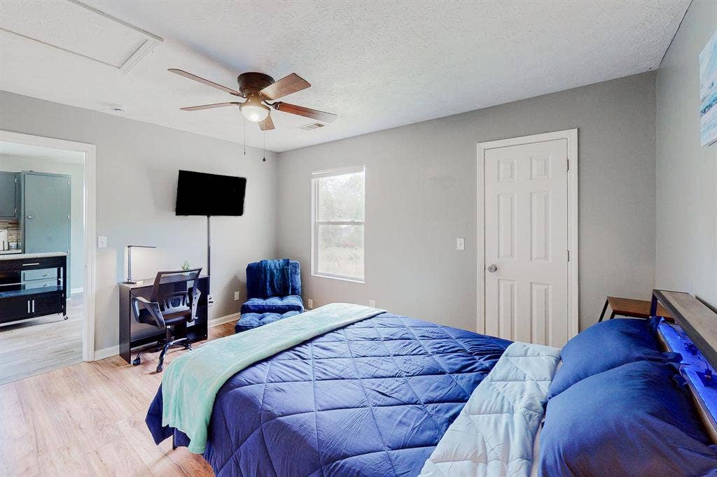 3 BR in Douglasville