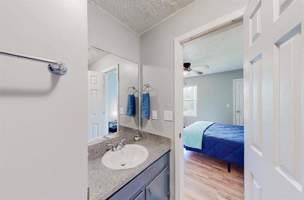 3 BR in Douglasville