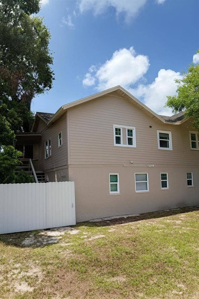 5 BR in Tampa