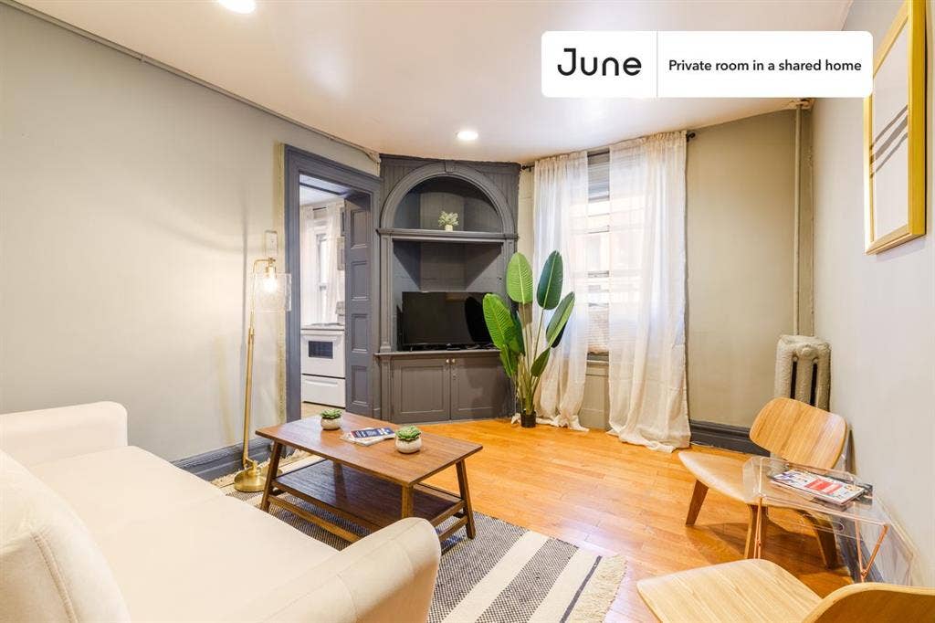 4 BR in New York City