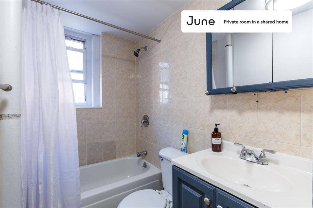 4 BR in New York City