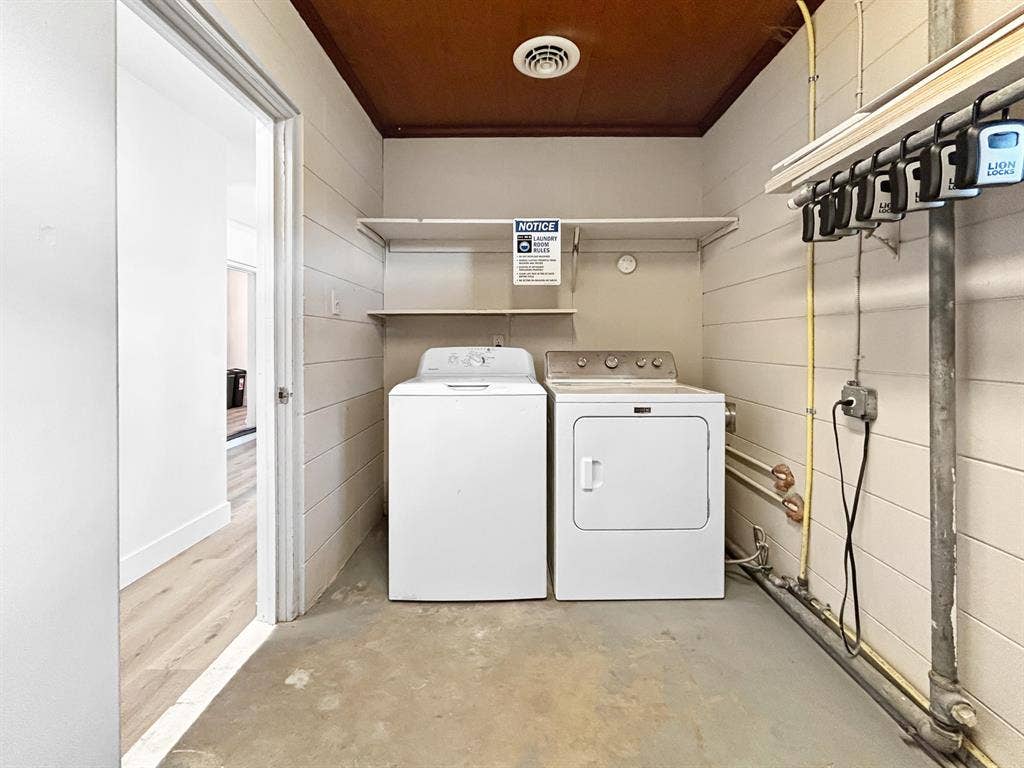 9 BR in Winter Haven