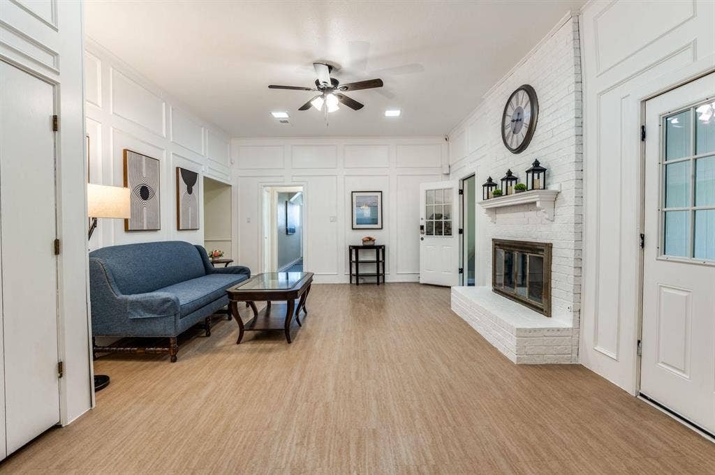 6 BR in Carrollton
