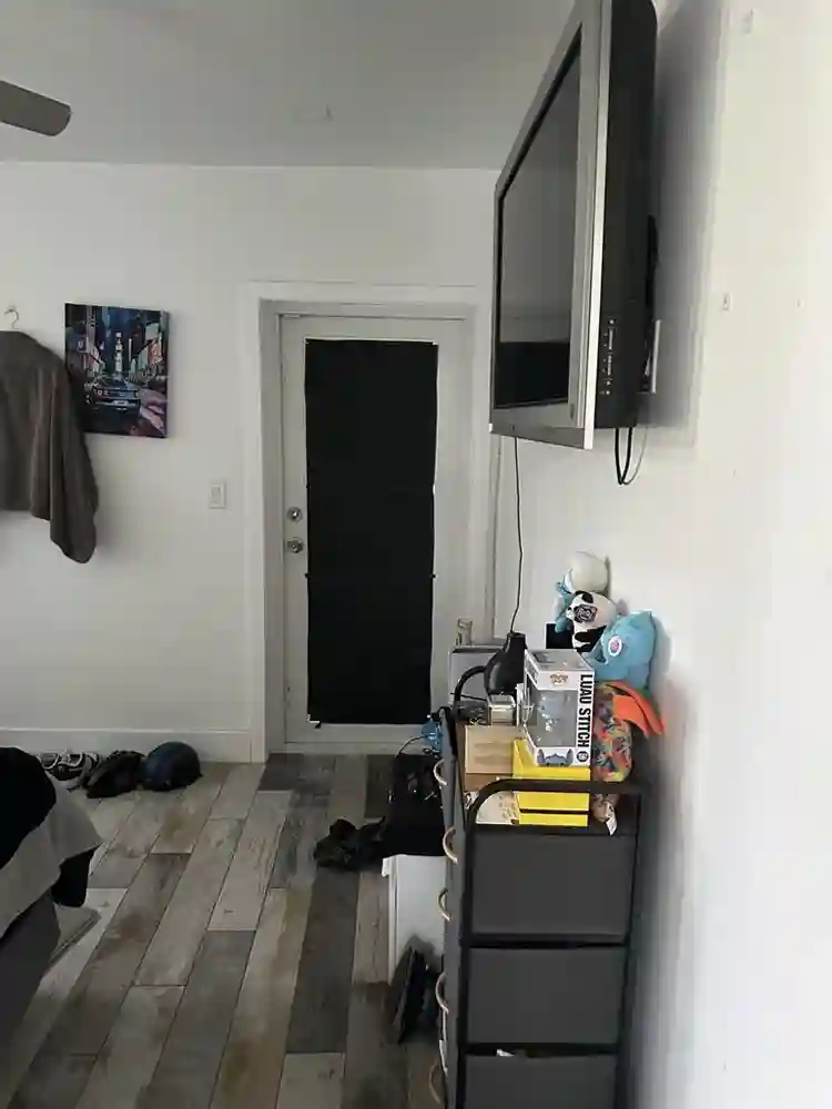 Room for rent with private entrance