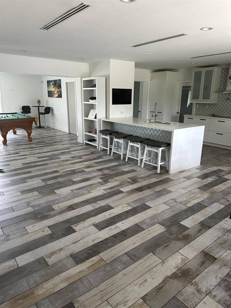 Room for rent with private entrance
