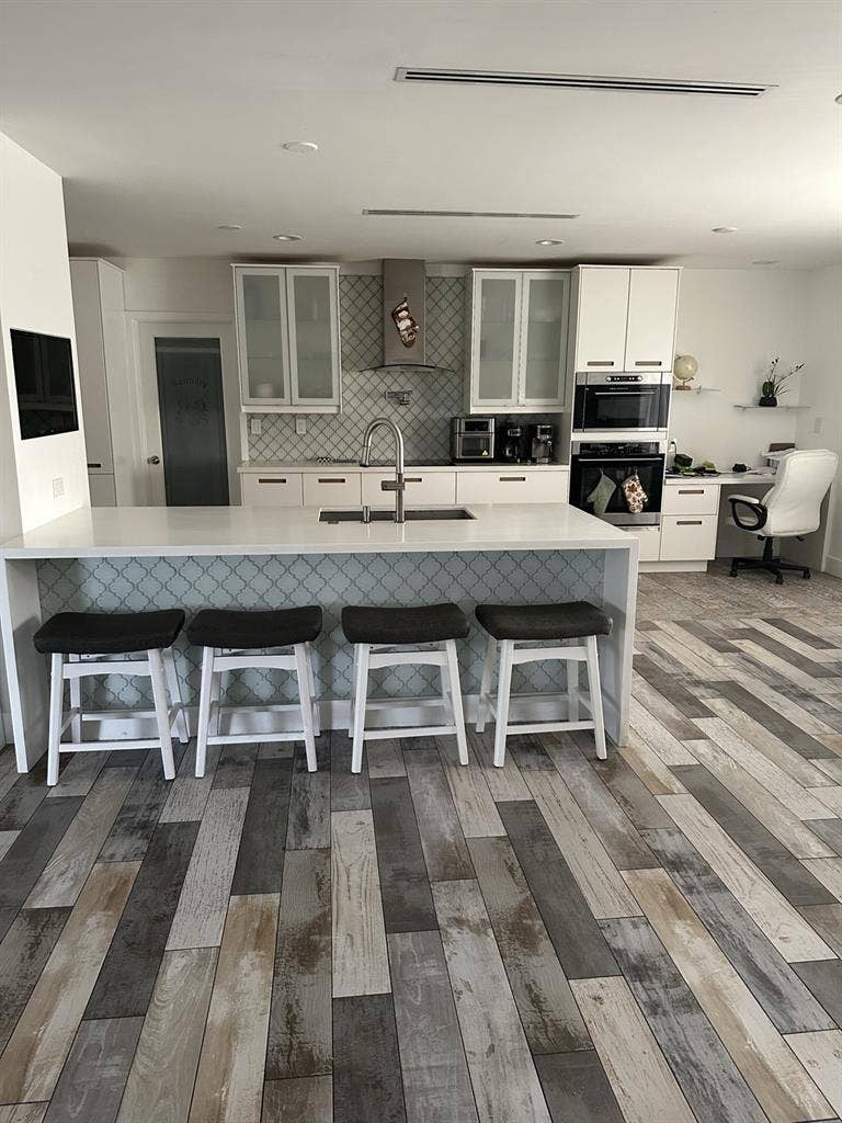 Room for rent with private entrance