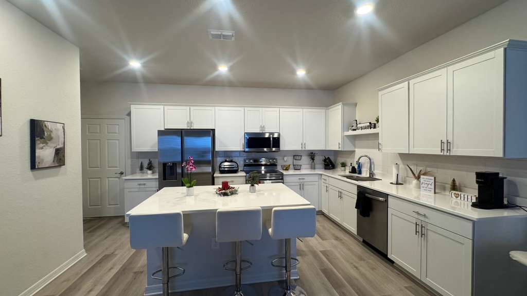 Priv. Room & Bath Near Lake Nona