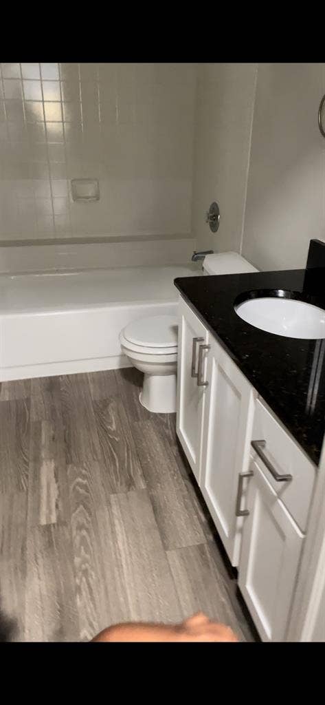 Looking for female roommate