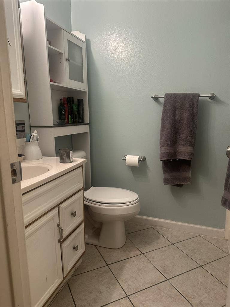 Own bedroom and own office $