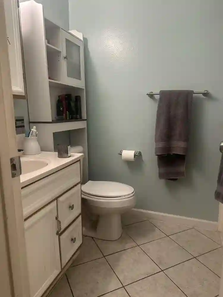 Own bedroom and own office $