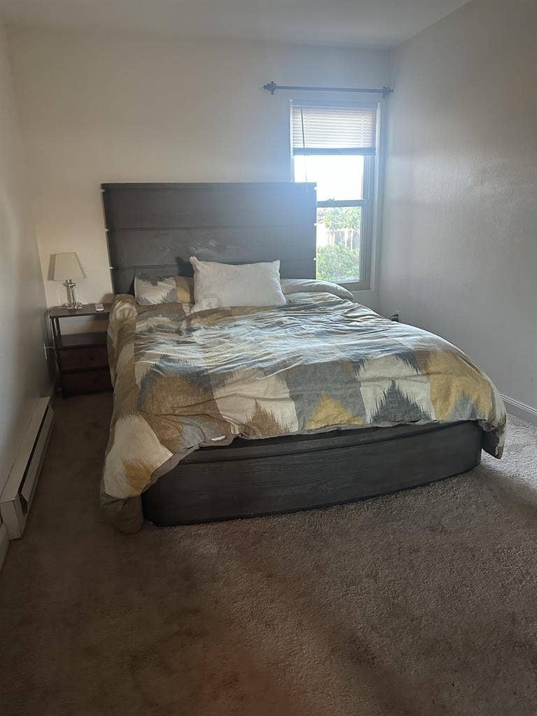 Own bedroom and own office $