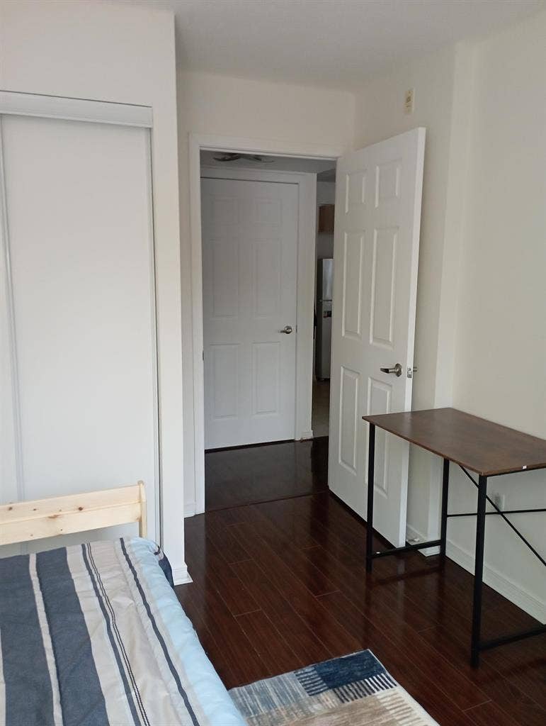 Furnished 1 bedroom in  bath