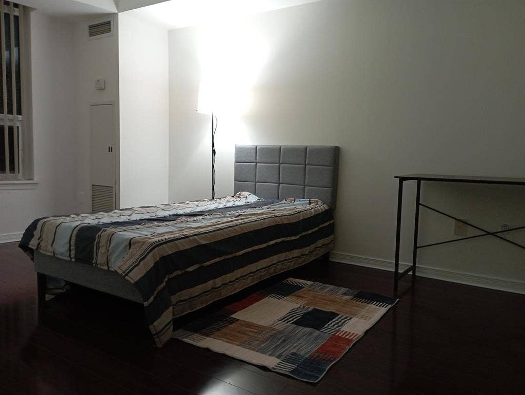 1 Bedroom + Parking :  Bath