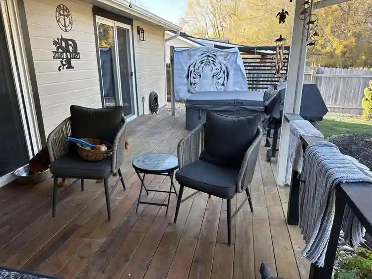 Room for Rent in 3-Bedroom House!