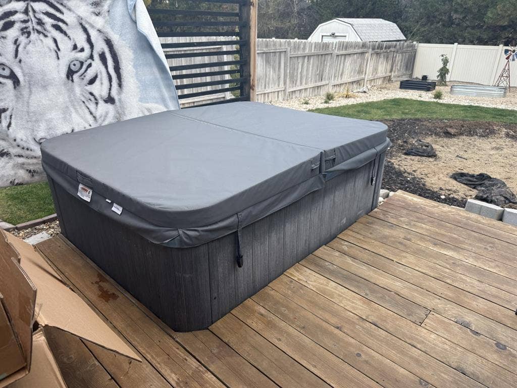 Room for Rent in 3-Bedroom House!