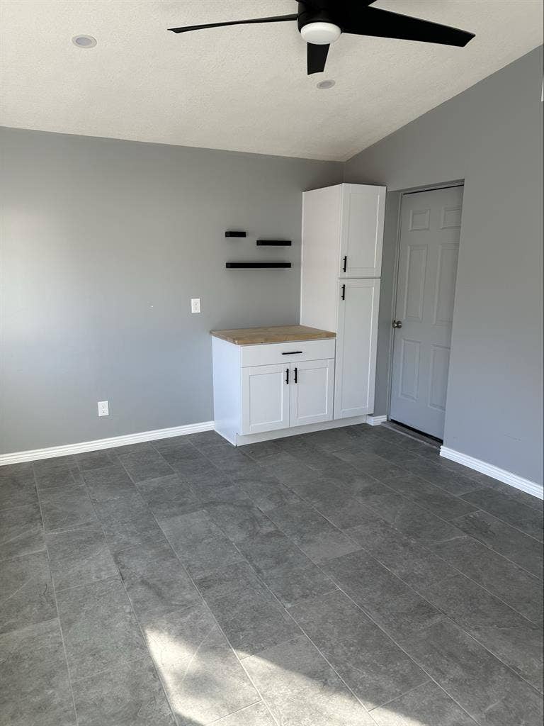 Room for rent by Grant/Park