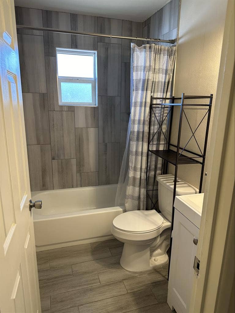 Room for rent by Grant/Park