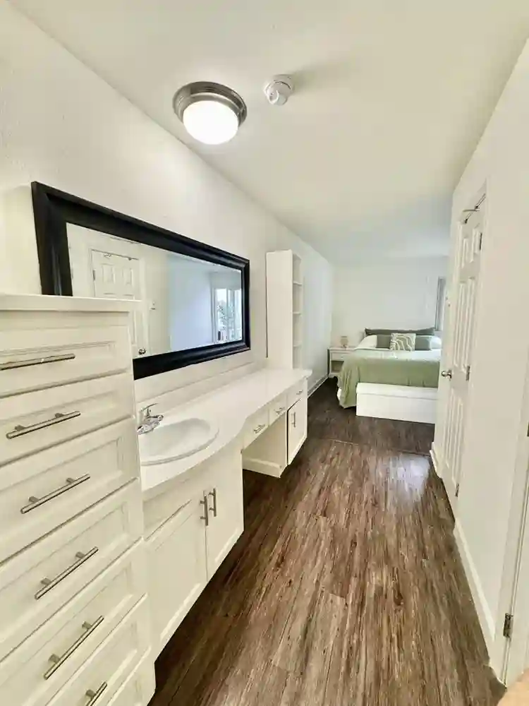 Beddroom with private bathroom