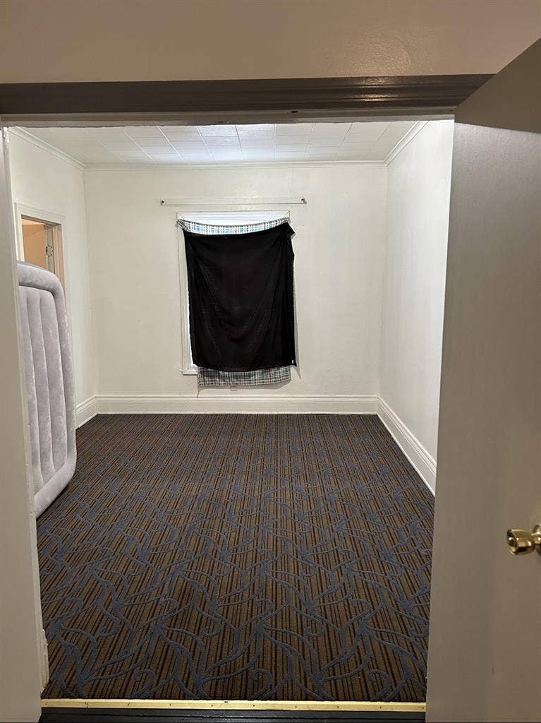 Big room with smaller room attached