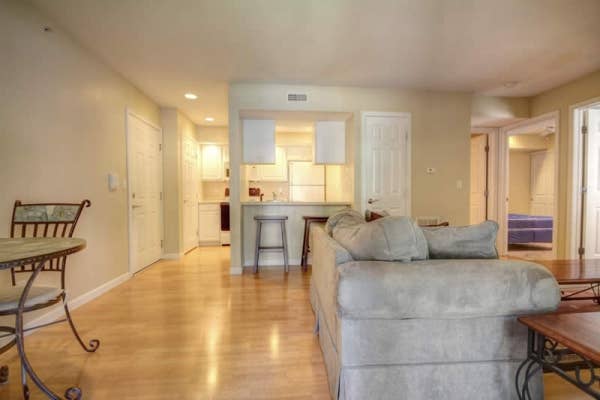 UIUC sublease DISCOUNTED