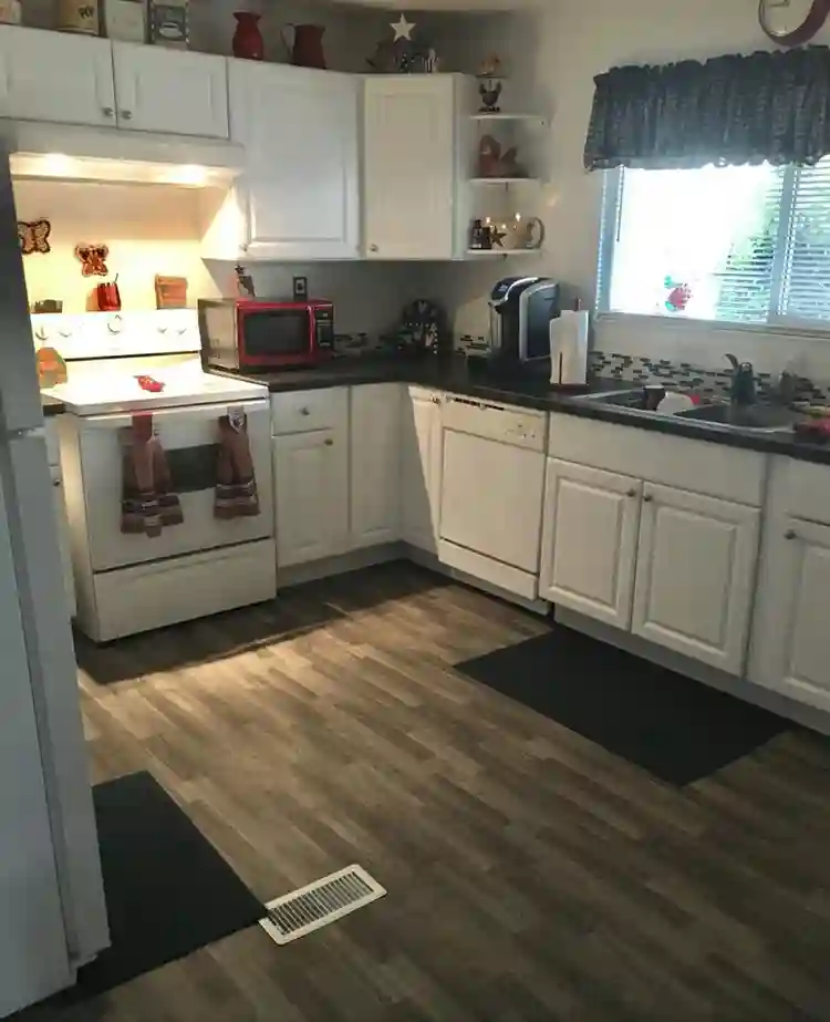 Female Housemate Wntd yr +