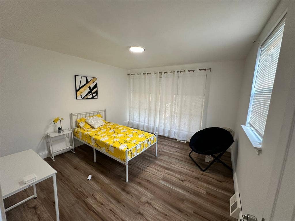 4 Rooms for rent at King of Prussia