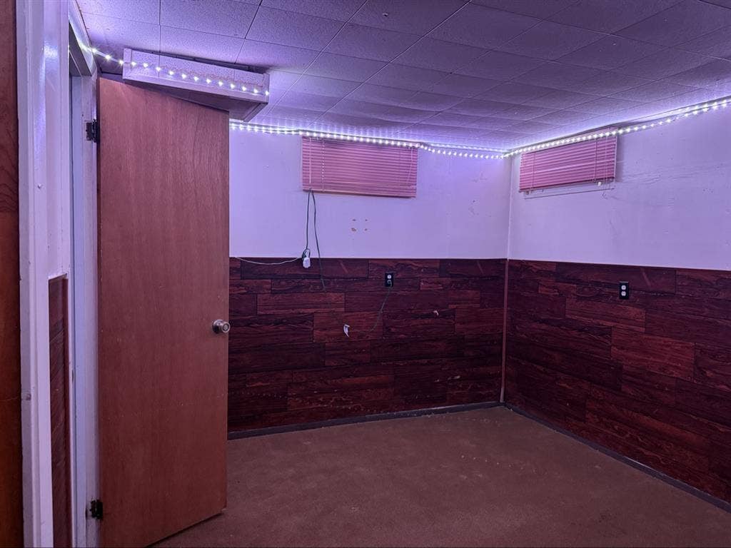 Private attached bathroom