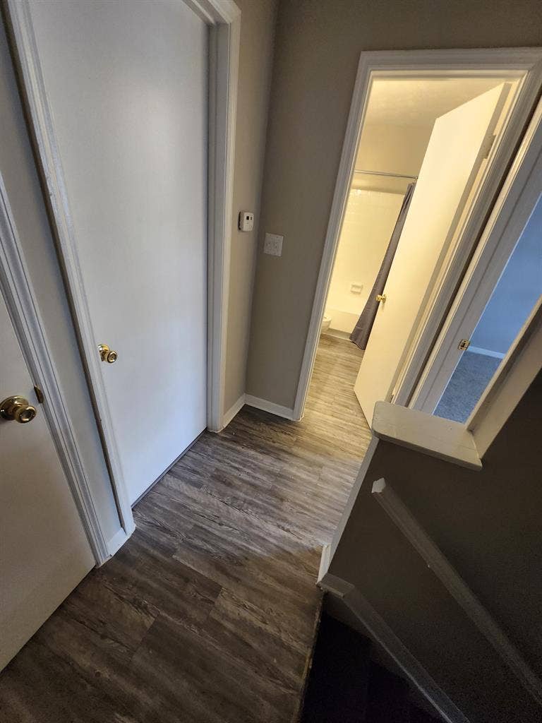 Roommate Wanted br Townhouse