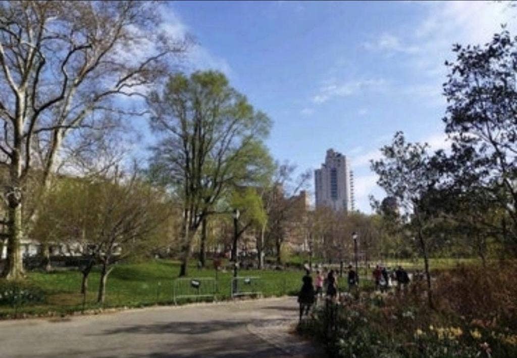 Private Furnished Bedroom/Bathroomm