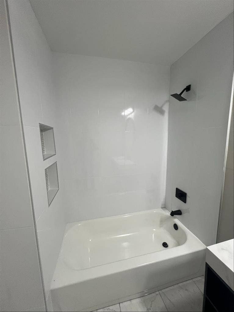 Private Room Available, bills incl