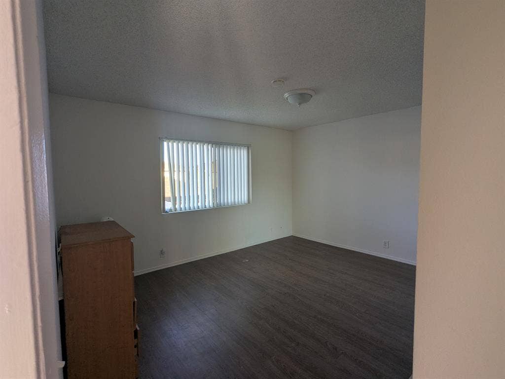 Room in Monrovia available Jan 2nd