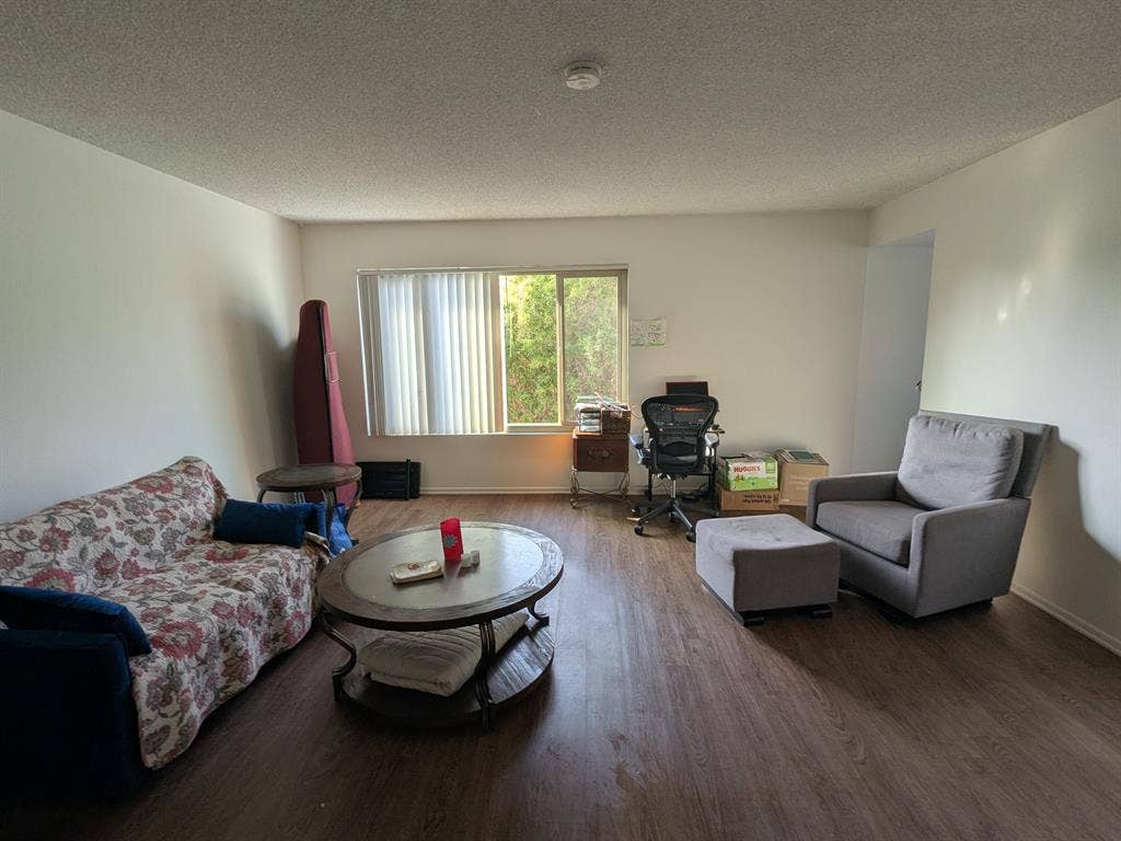 Room in Monrovia available Jan 2nd