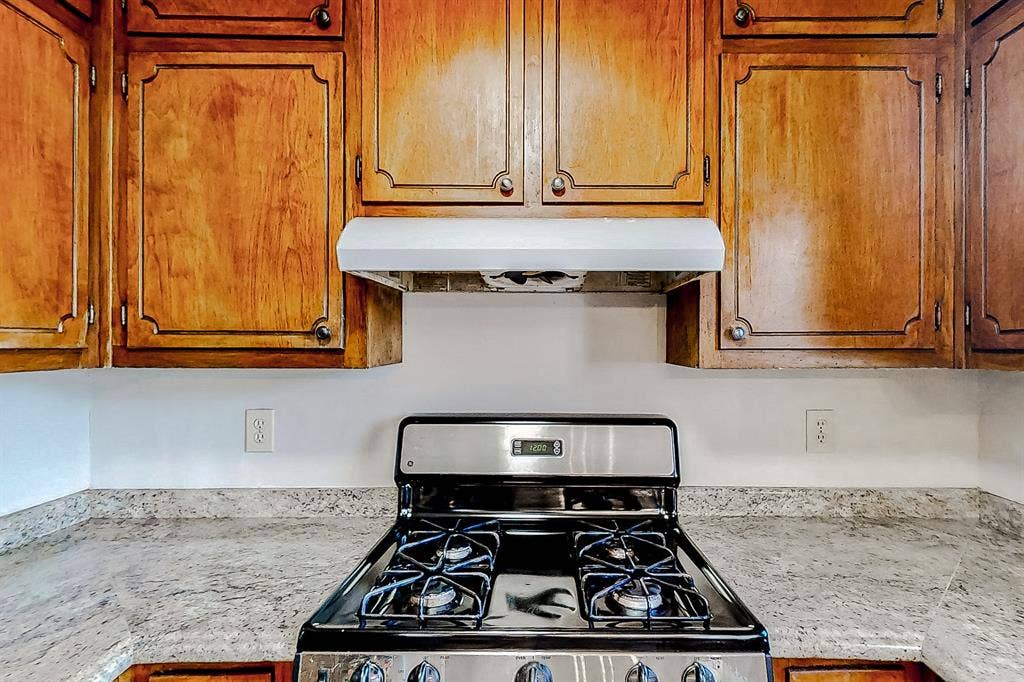 5 BR in Stone Mountain