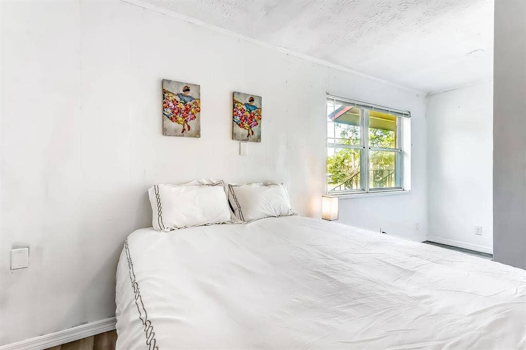 9 BR in Jacksonville